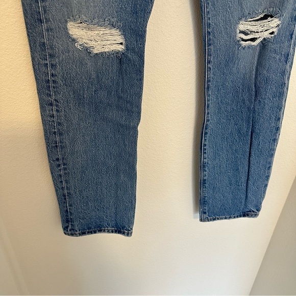 Levi’s 501 High Waisted Denim Jeans Distressed Front Women’s Size 27 - Picture 6 of 12